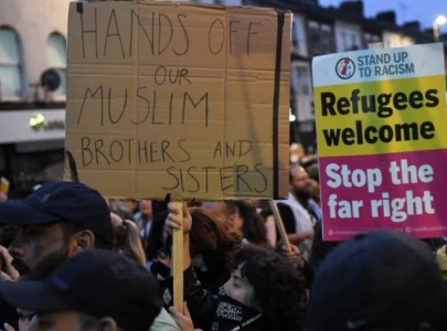anti racism protests spread in britain after far right riots